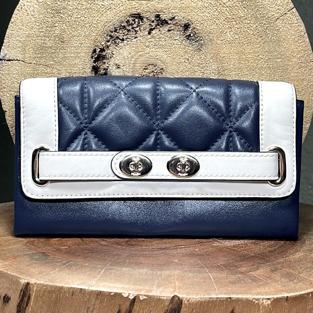 RARE COACH BLAKE WALLET IN QUILTED COLORBLOCK LEATHER - Picture 1 of 16